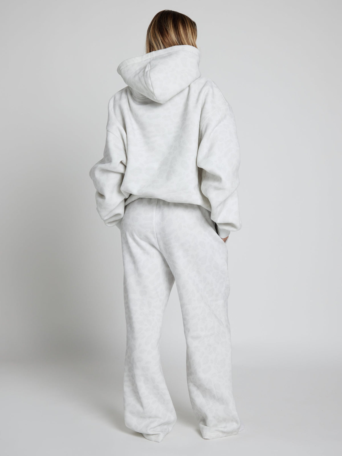 Minimalist Straight Leg Sweatpants – Long