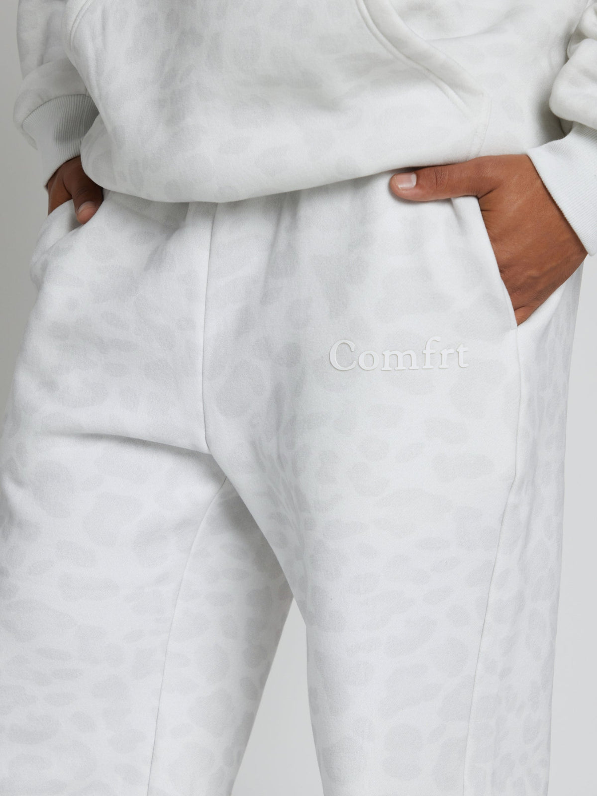 Minimalist Straight Leg Sweatpants – Long