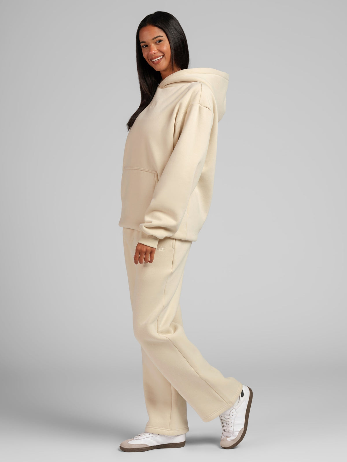Signature Hoodie – Mega